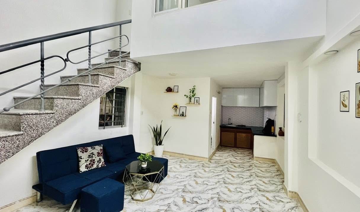 Nhà đẹp 2 tầng Trưng Nữ Vương, Hải Châu, 26.3m² giá chỉ 2.5 tỷ - Dọn vào ở ngay!