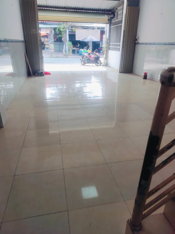 Nhà mặt tiền Khánh Bình, Tân Uyên 100m² giá 4.6 tỷ - Kinh doanh ngay!