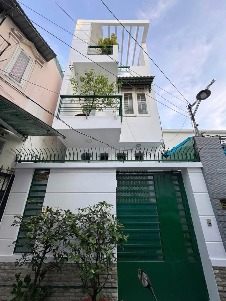 Townhouse Hoàng Hoa Thám, Bình Thạnh 192m² giá 12 tỷ - Sống như biệt thự!