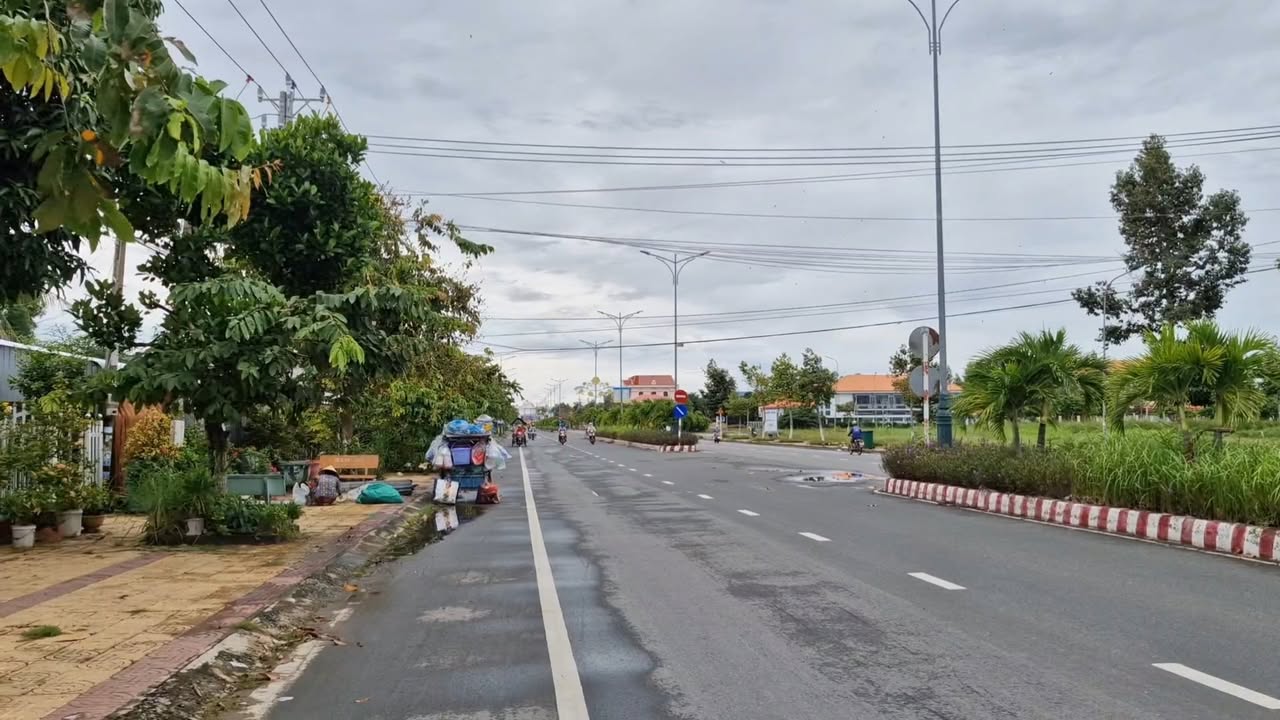 Nhà bán đường Hùng Vương, Thường Phước 1, 100m² giá 1.9 tỷ - Vừa ở vừa kinh doanh!