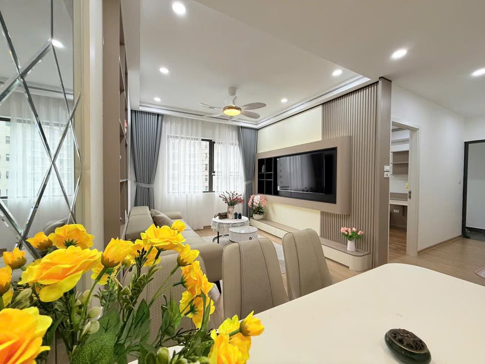 Căn hộ chung cư HH2 Xuân Mai Complex Yên Nghĩa 62m² - Ở ngay với nội thất sang trọng!