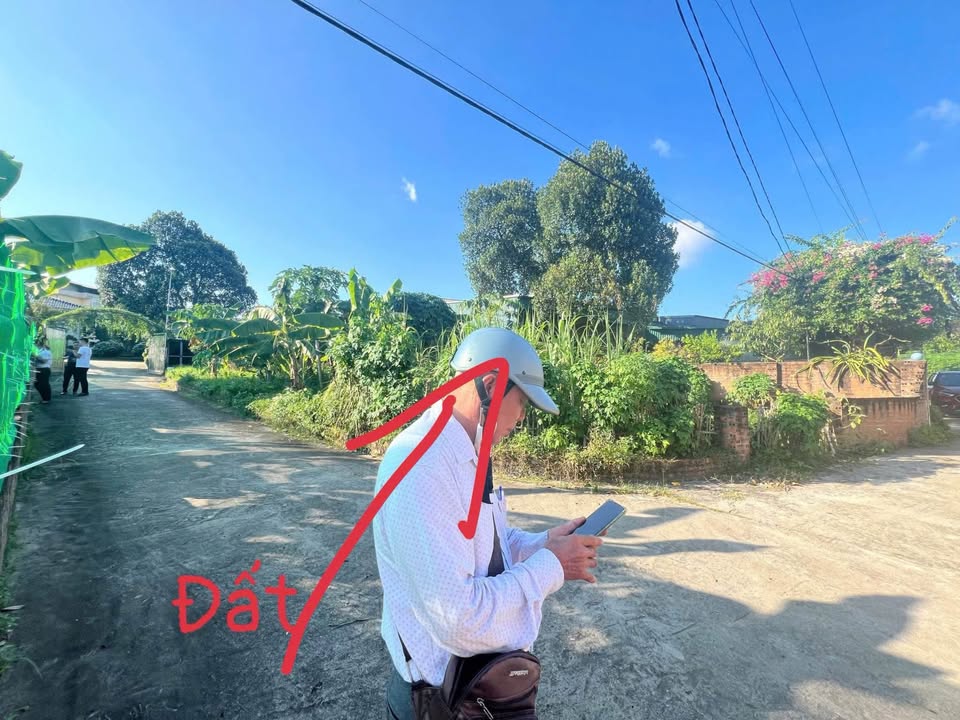 Đất 2 mặt tiền Hương Trầm, Việt Trì 99,4m² giá 2 tỷ - Vị trí vàng cho đầu tư!
