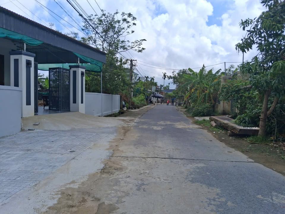 Đất thổ cư Thôn Tiến Bộ Thạch Tân 172m² giá 1,7 tỷ - Mặt tiền rộng, đường ô tô tránh nhau!