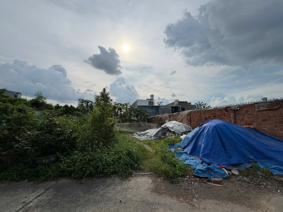 Đất thổ cư 100% Trảng Dài 170m² giá 2.3 tỷ - Sổ hồng riêng, vị trí đẹp!