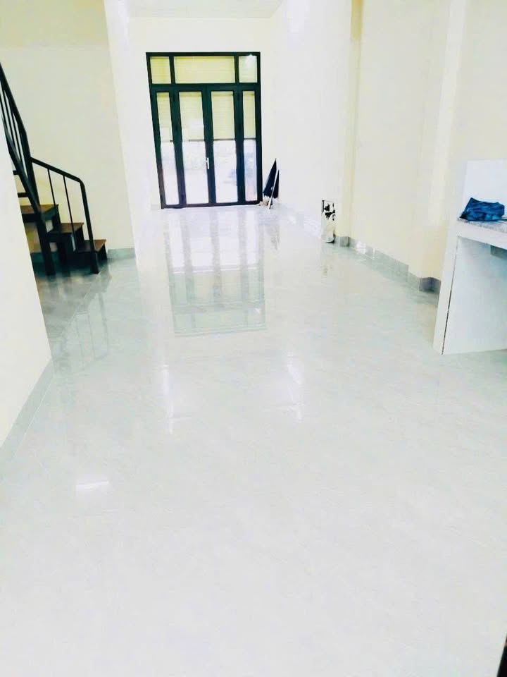 Nhà nguyên căn mặt phố Nguyễn Văn Linh 60m² giá 7 triệu - Kinh doanh đỉnh cao!
