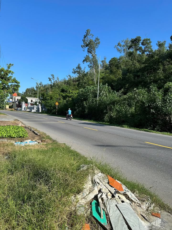 Bán gấp FrontHouse mặt đường 357 Hải An 75m² - Cơ hội đầu tư vàng!