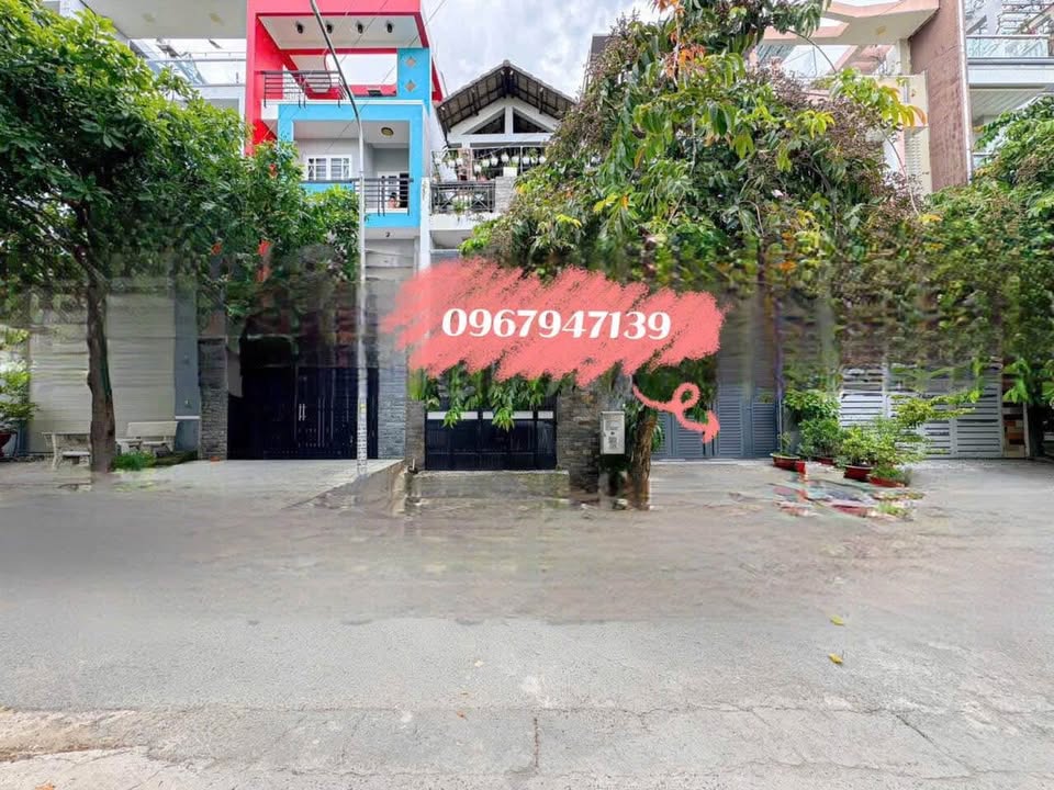 Nhà phố KDC Savimex, Phú Thuận, Quận 7, 90m² giá 11.99 tỷ - Nhà view công viên đẹp!
