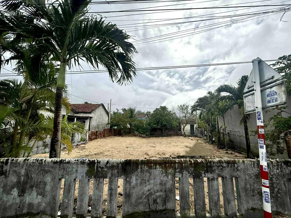 Đất 3 mặt tiền Quốc lộ 29, Phú Lạc, 302.8m² - Giá chỉ 9.75 tỷ!