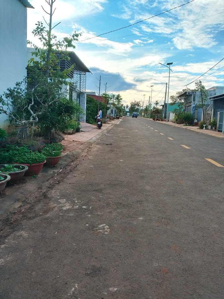 Đất nền đẹp tại đường Phan Đăng Lưu, Krông Năng 512m² giá chỉ 885.9 triệu