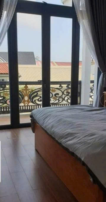 Nhà nguyên căn cho thuê tại Trương Văn Hoàn, Đà Lạt - 180m² giá 10 triệu/tháng, dọn vào ở ngay!