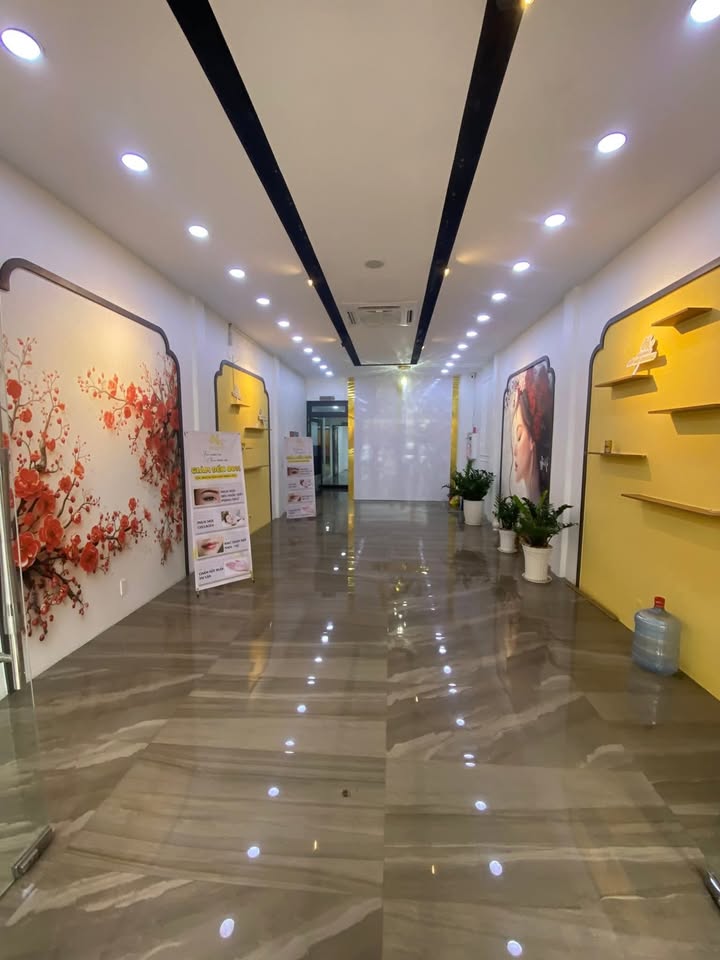 Cho thuê nhà 3 tầng mặt tiền Quang Trung 125m² giá 35 triệu - Vị trí đắc địa trung tâm Buôn Ma Thuột!