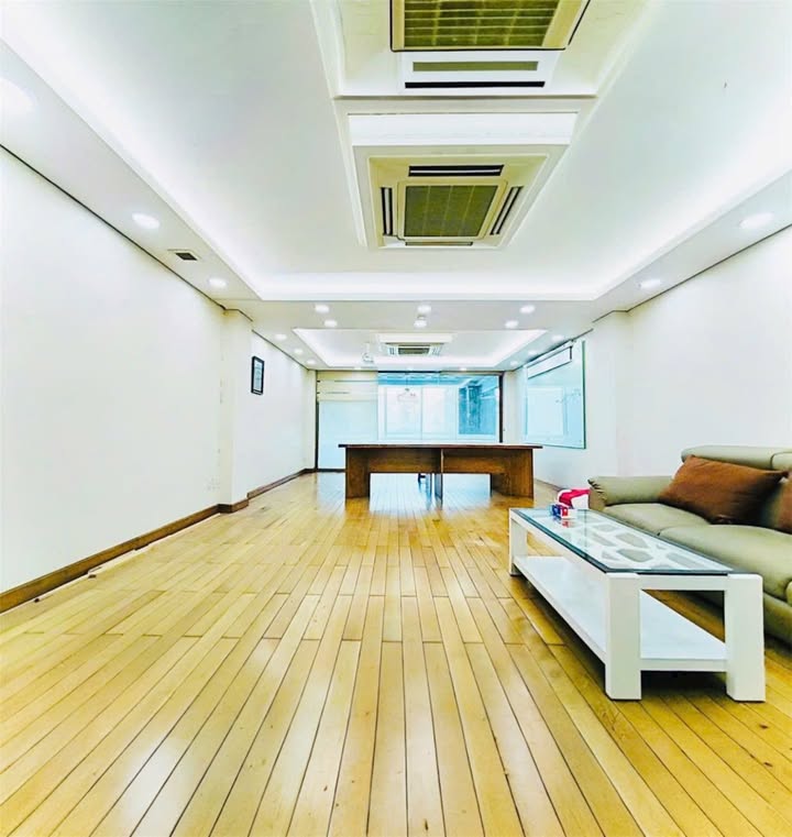 Cho thuê văn phòng 6 tầng tại Calmette, Quận 1 - Diện tích 85m², vị trí đắc địa!