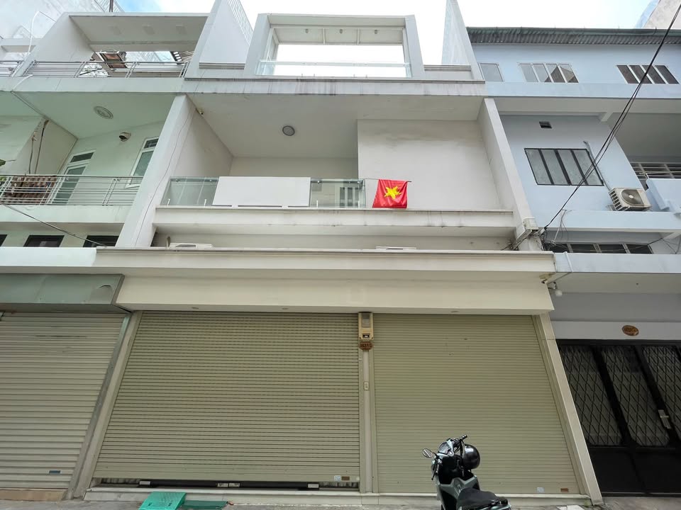 Cho Thuê Nguyên Căn Mặt Tiền 462 Trần Hưng Đạo, Quận 5 - Diện tích 128m², Giá 35 triệu - Phù hợp kinh doanh đa ngành nghề!