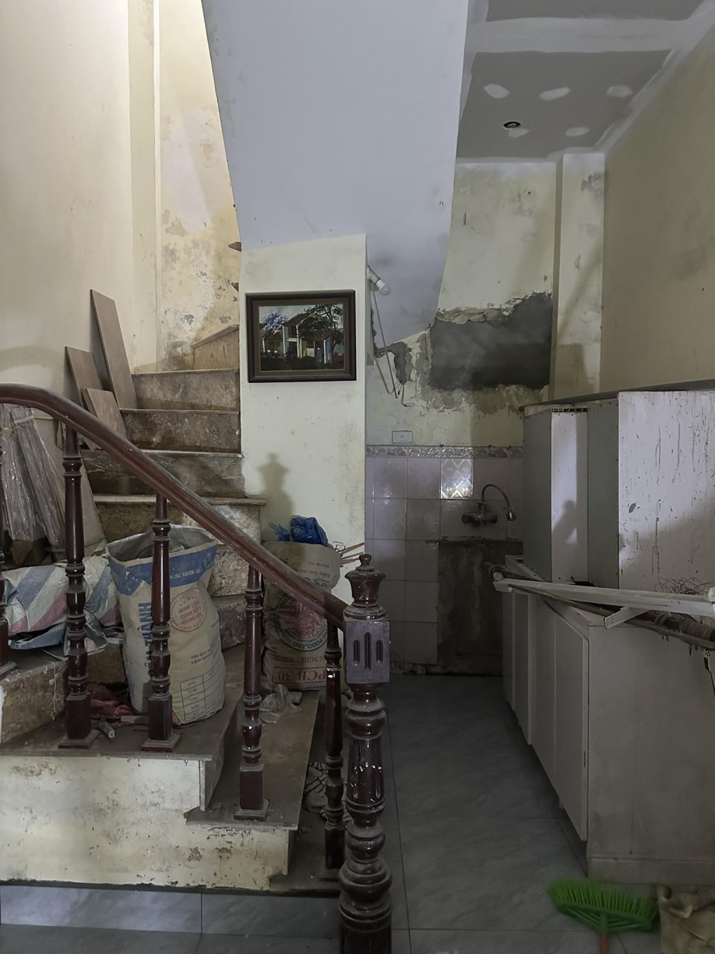 Nhà riêng Lĩnh Nam Hoàng Mai 26m² giá 5.2 tỷ - Sổ đỏ chính chủ, gần ô tô