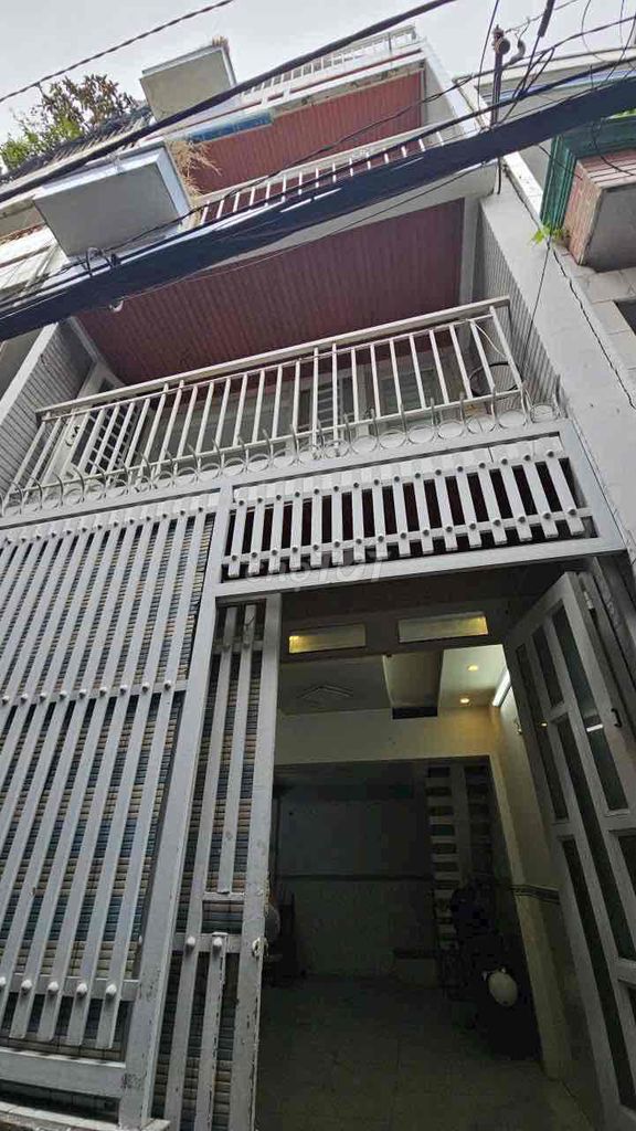 Bán nhà đẹp 4 tầng sát MT Hưng Phú P9, Q8 - Diện tích 29m² chỉ 4.75 tỷ!