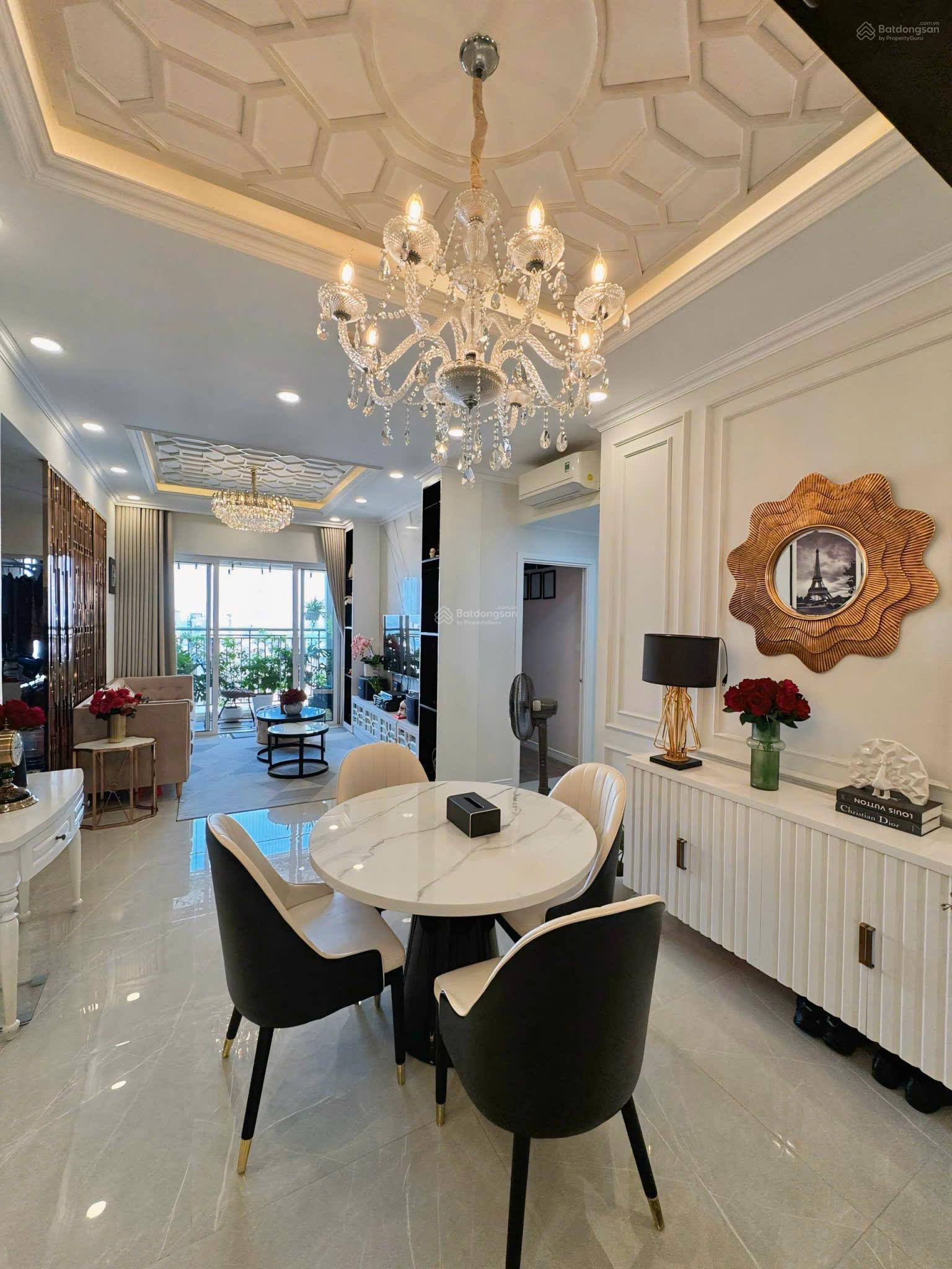 Căn hộ Sunrise City 2PN 100m² giá chỉ 8 tỷ - Cơ hội đầu tư hấp dẫn!