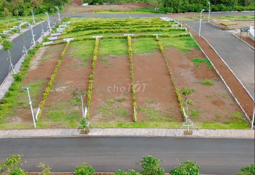 Lô đất 2 mặt tiền đường nhựa 336m² giá 763 triệu - Cơ hội đầu tư hấp dẫn!