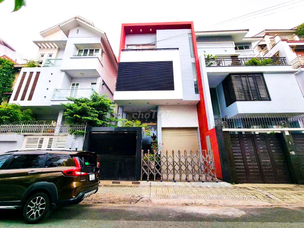 Nhà mặt tiền đường Hoa Mai, Phú Nhuận 144m² - Thiết kế linh hoạt, vị trí đắc địa!