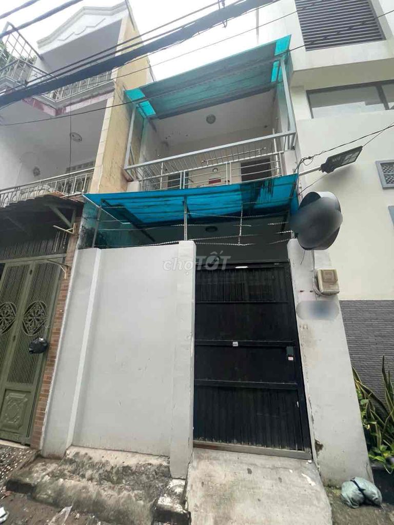 Cho thuê nhà Phan Xích Long P3 35m² giá 11 triệu - Hẻm xe hơi, ưu tiên gia đình!