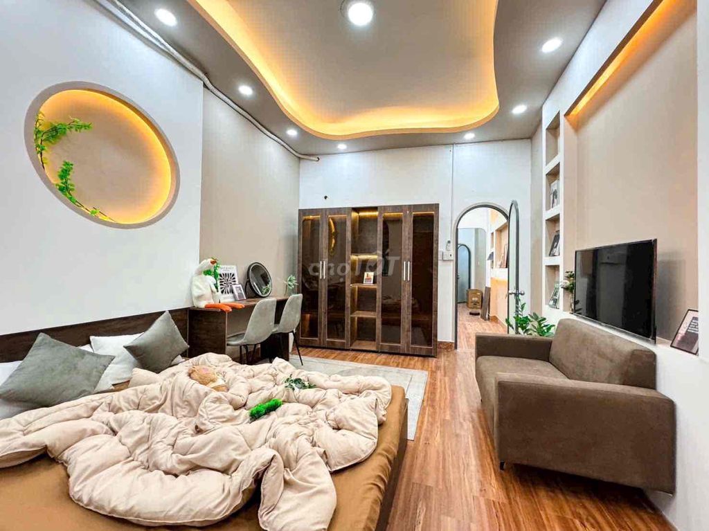 Căn hộ 2 Phòng Ngủ Quận 5 70m² giá 10.5 triệu - Full nội thất, tiện nghi tối ưu