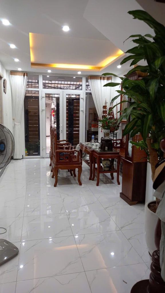 Nhà đẹp 51m² Hoàng Hoa Thám chỉ 10.5 tỷ - Full nội thất, 3 mặt thoáng