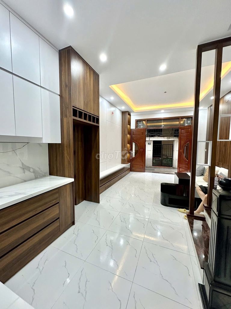 Nhà mới Xuân La, Tây Hồ - 30m² chỉ 8.5 tỷ - Nội thất cao cấp, vào ở ngay!