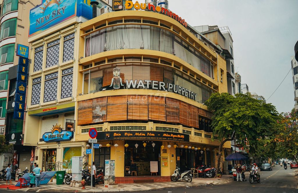 Nhà mặt tiền đường Lê Lai, Phạm Ngũ Lão, Quận 1 - Diện tích 185m², giá 80 triệu/tháng - Kinh doanh tuyệt vời!