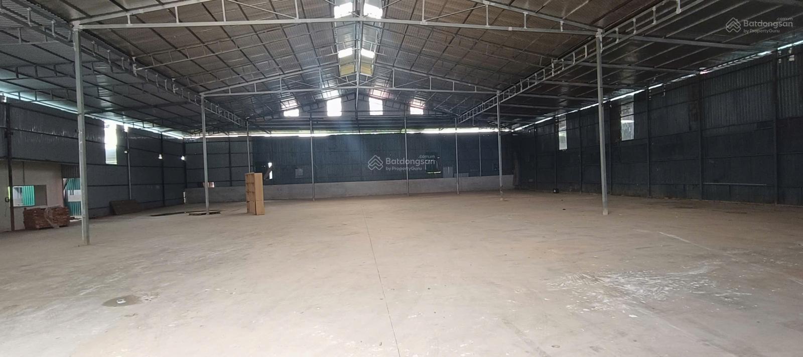 Cho thuê kho xưởng đường Đại Lộ Thăng Long, Vân Côn, Hoài Đức 1200m² - Giá chỉ 45 triệu/tháng!