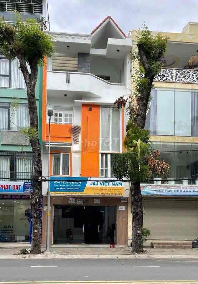 Cho Thuê Nhà 3 Lầu Mặt Tiền Đường Số 65, Quận 7 - Diện Tích 384m², Giá 70 triệu/tháng
