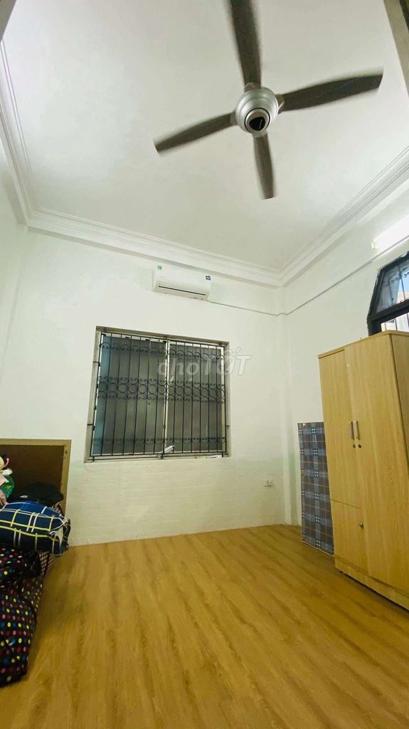 Nhà lô góc Đống Đa 11m² giá 3.99 tỷ - 10m ra phố Xã Đàn!