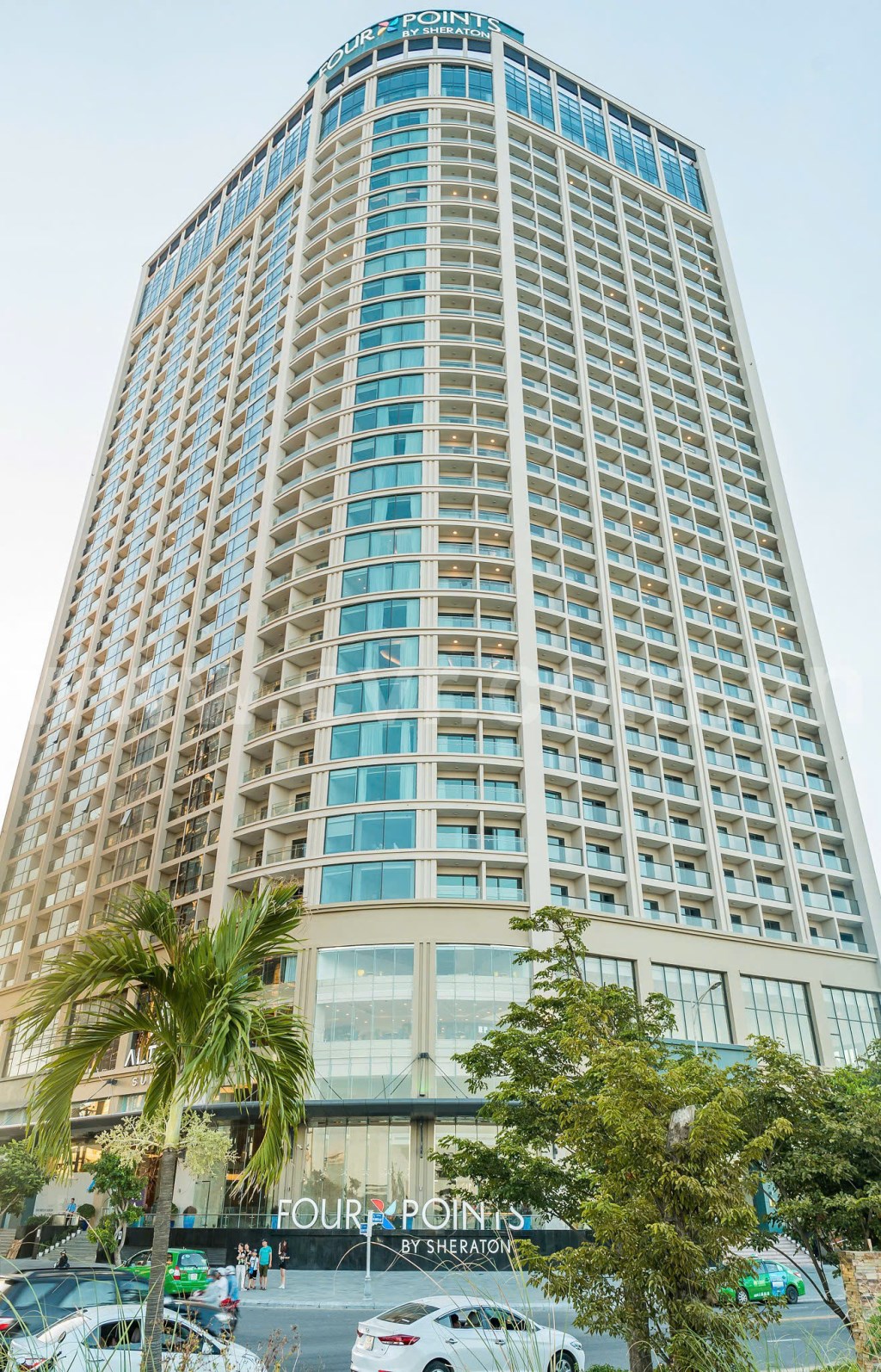 Căn hộ biển Altara Suites Đà Nẵng 60m² giá 100 triệu - Đầu tư sinh lời bền vững!