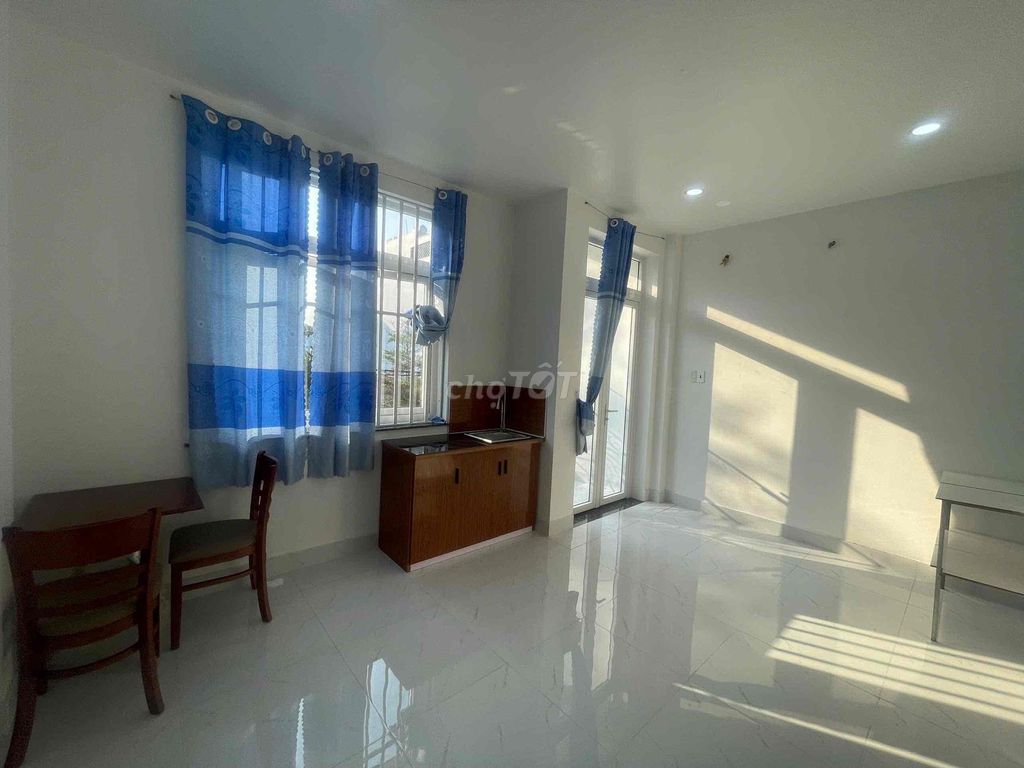 Phòng trọ Studio Bancol 25m² tại Trịnh Quang Nghị, Quận 8 - An ninh 24/7, giá chỉ 2.4 triệu!