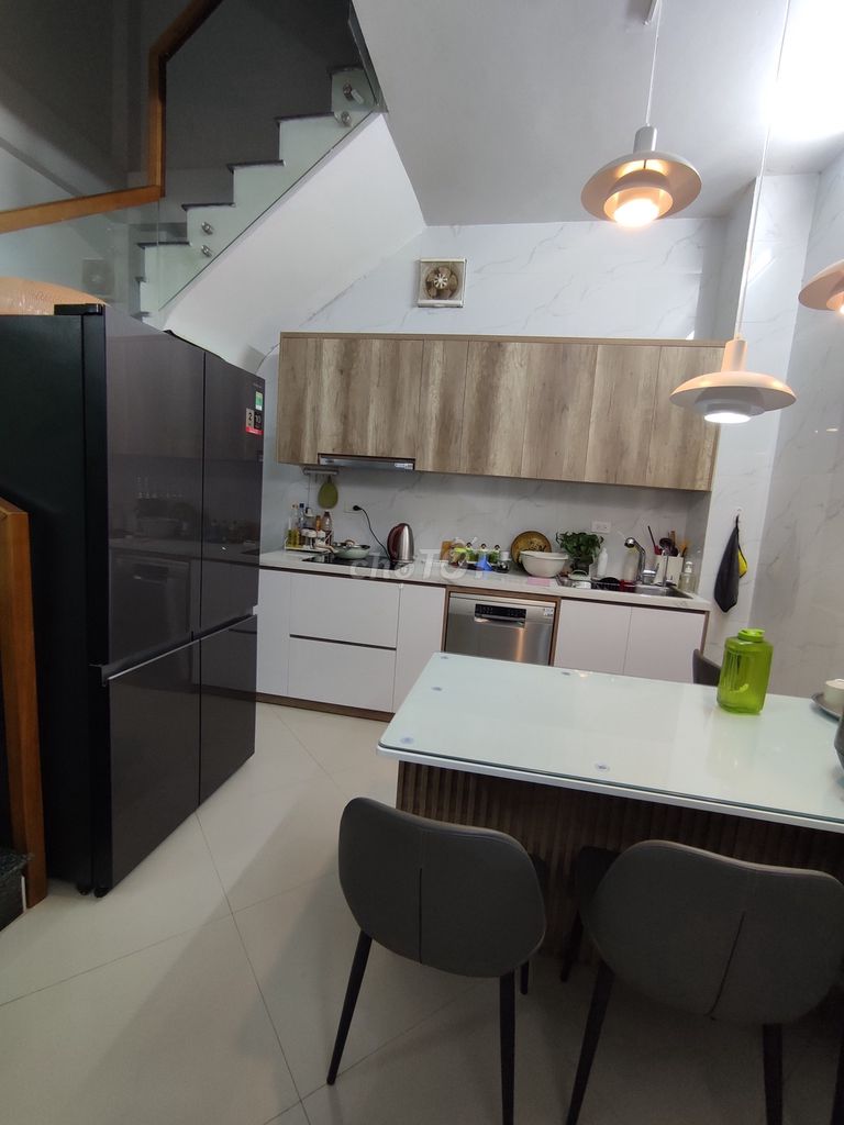 Nhà Hồ Tùng Mậu 32m², 5 Tầng, 8.5 Tỷ - Thiết Kế Hiện Đại, Vị Trí Đẹp