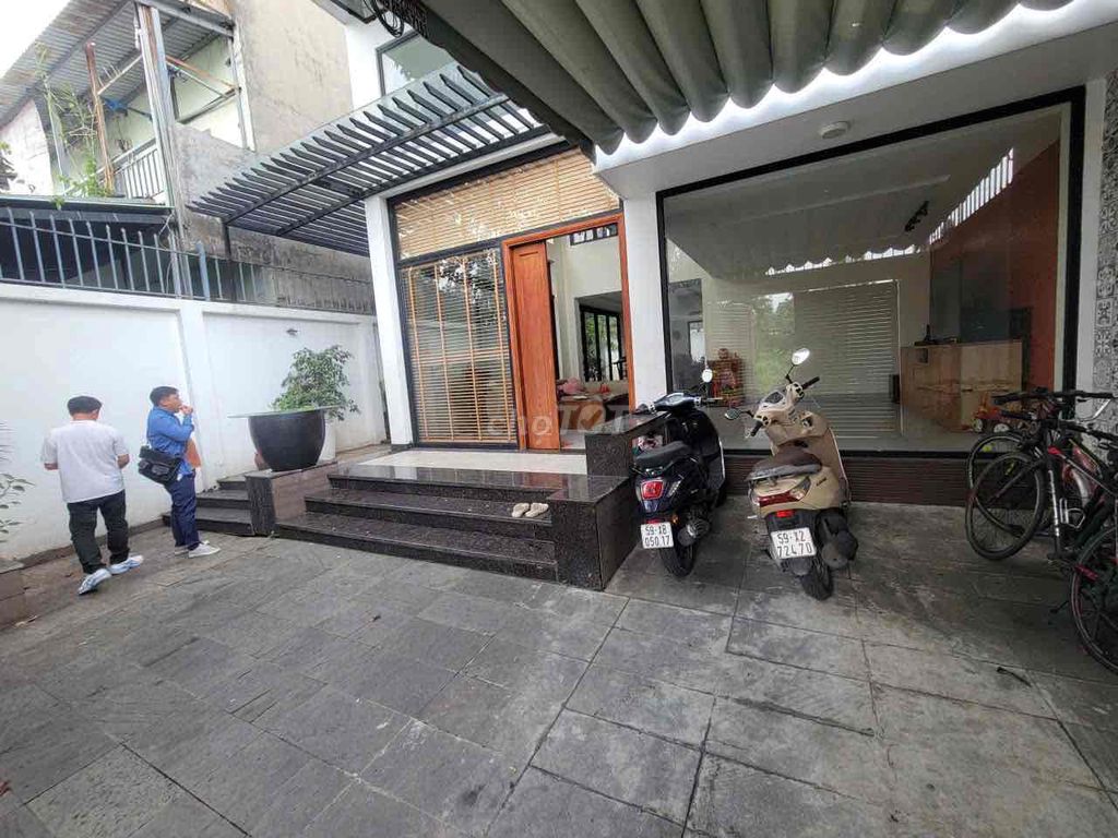 Biệt thự ven sông Hiệp Bình Chánh 207m² giá 42 triệu - Phù hợp làm văn phòng và ở