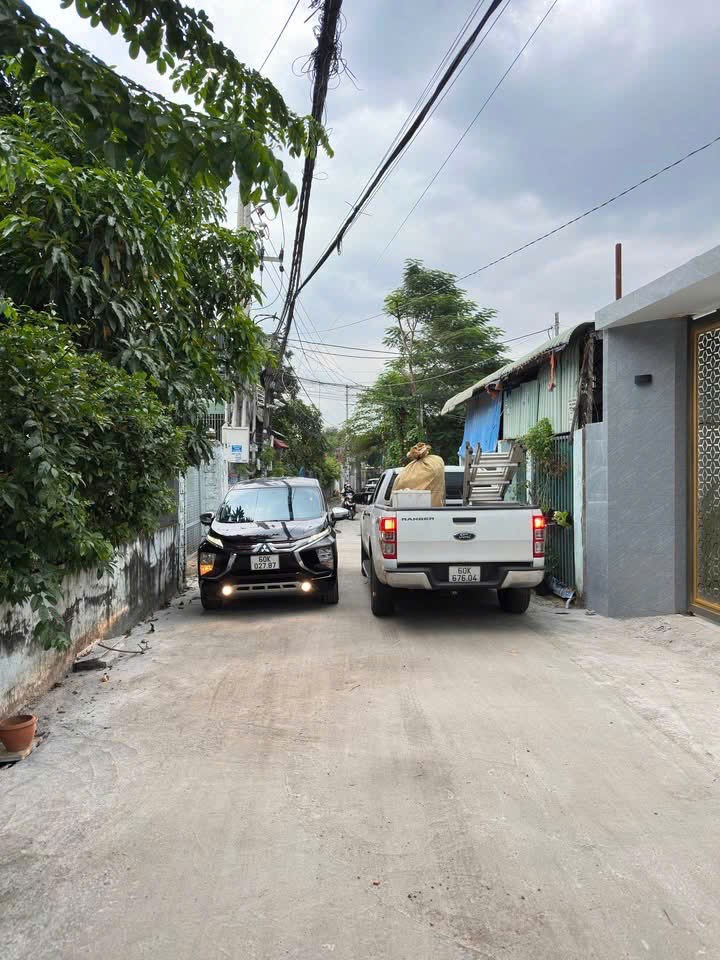 Biệt thự Trảng Dài, Biên Hòa 246m² giá chỉ 5,95 tỷ - Phong thủy tốt, sẵn sàng ở ngay!