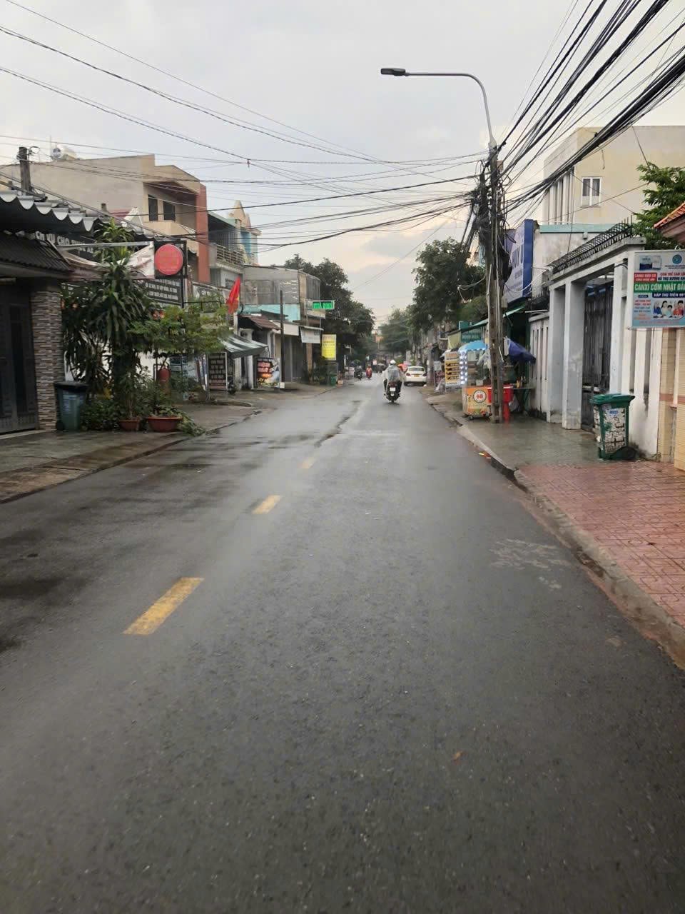 Bán nhà 140m² tại Phường Tam Hiệp, Biên Hòa, Đồng Nai giá 6,4 tỷ - Cơ hội đầu tư tuyệt vời!