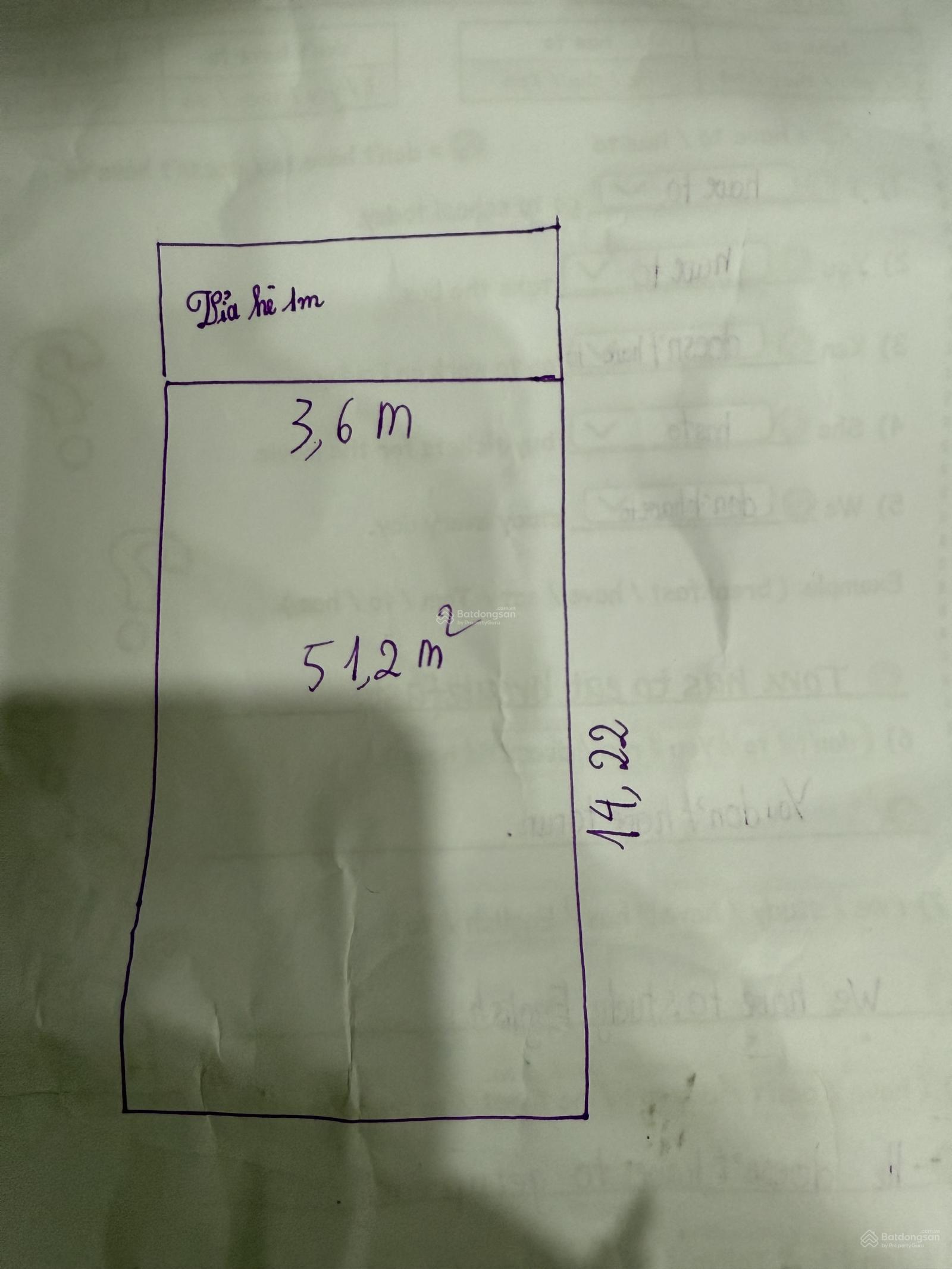 Đất tặng nhà cũ 51.2m² Hoàng Quốc Việt giá 15.8 tỷ - Gần bệnh viện, giao thông thuận lợi!