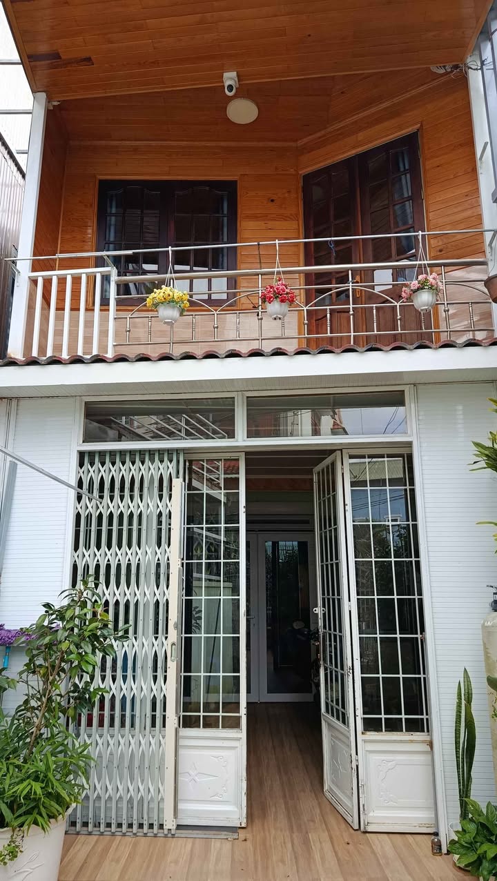 Nhà riêng Đà Lạt 112m² giá 5.5 tỷ - Chính chủ bán gấp, ô tô vào tận nhà!