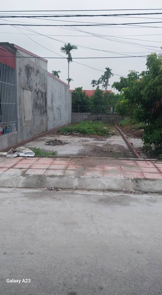 Đất nền Cẩm La, Kiến Thụy, Hải Phòng 95m² giá 2.3 tỷ - Vị trí đắc địa, dân cư đông đúc!