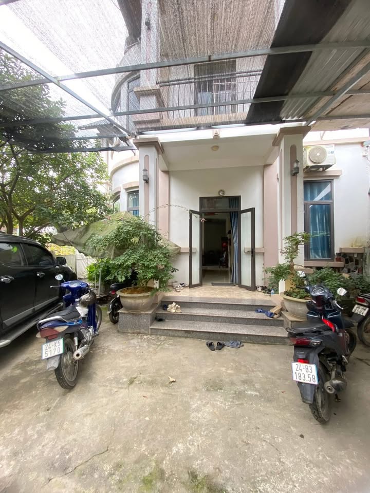 Nhà đẹp 2 tầng tại Cốc San, Lào Cai 150m² giá 3 tỷ - Thiết kế sang trọng, tiện nghi!