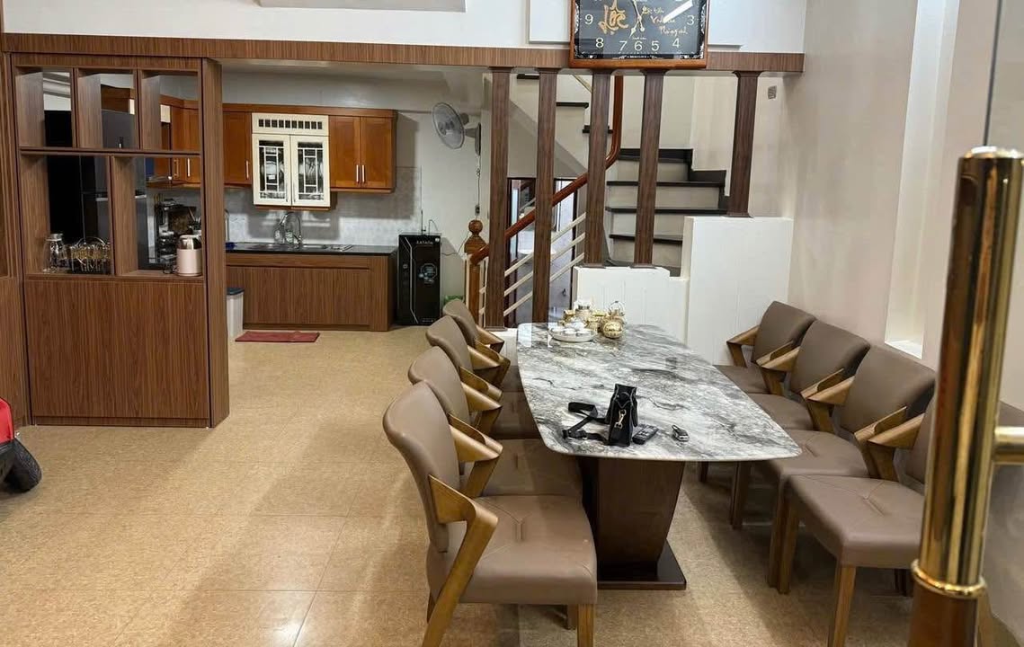 Nhà 3 tầng Hạc Thành TP Thanh Hóa 50m² giá 4 tỷ - Vị trí kinh doanh đắc địa!