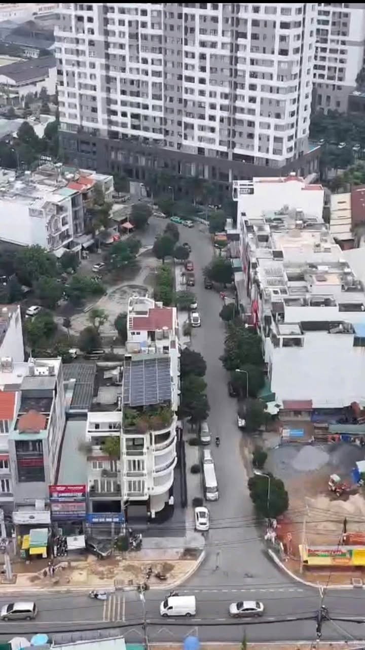 Nhà góc 2 mặt tiền khu Areco, Linh Tây, Thủ Đức 203m² giá 53 tỷ - Cơ hội vàng cho đầu tư!