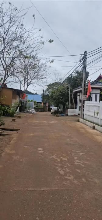 Nhà mặt phố Nà Bó, Mộc Châu 270m² giá chỉ 2.1 tỷ - Cơ hội đầu tư hấp dẫn!