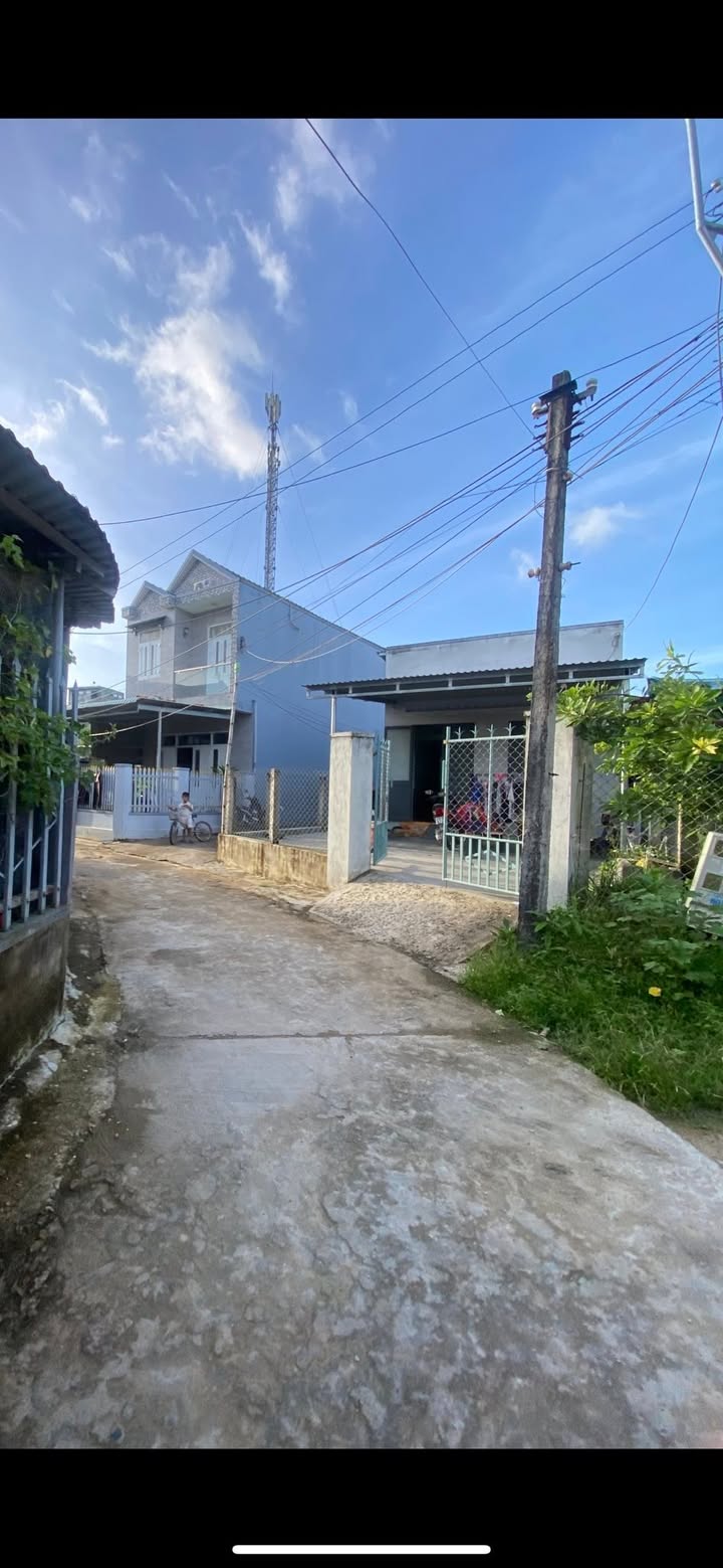 Đất nền 100m² Đông Hòa, Phú Yên giá 530 triệu - Tặng nhà mới khang trang!