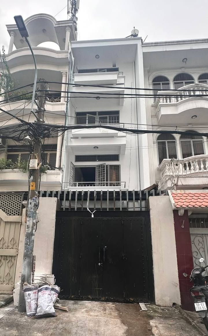 Nhà FrontHouse Phú Nhuận 76m² giá 15 tỷ - Chính chủ, gần trường đại học!