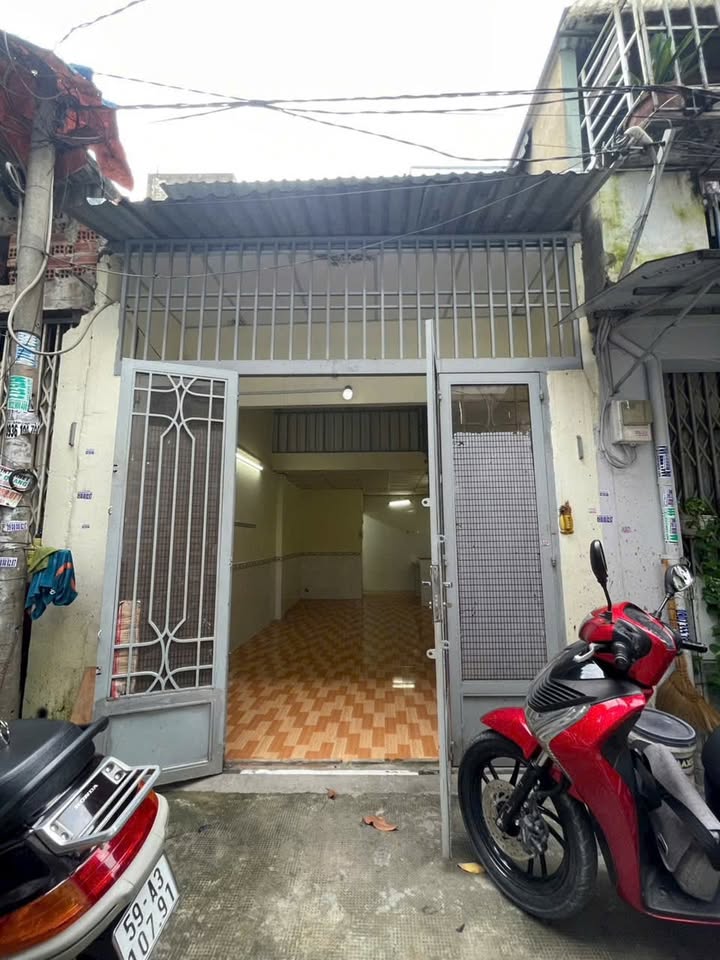 Nhà bán đường số 5, Bình Tân 23m² giá 3.1 tỷ - Sổ hồng chính chủ!