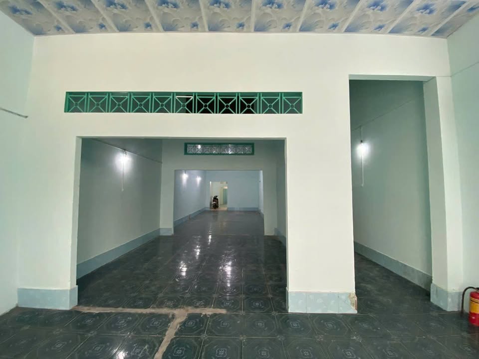 Nhà cho thuê tại An Lạc, Bình Tân 198m² giá 16 triệu - Đường xe tải rộng rãi!