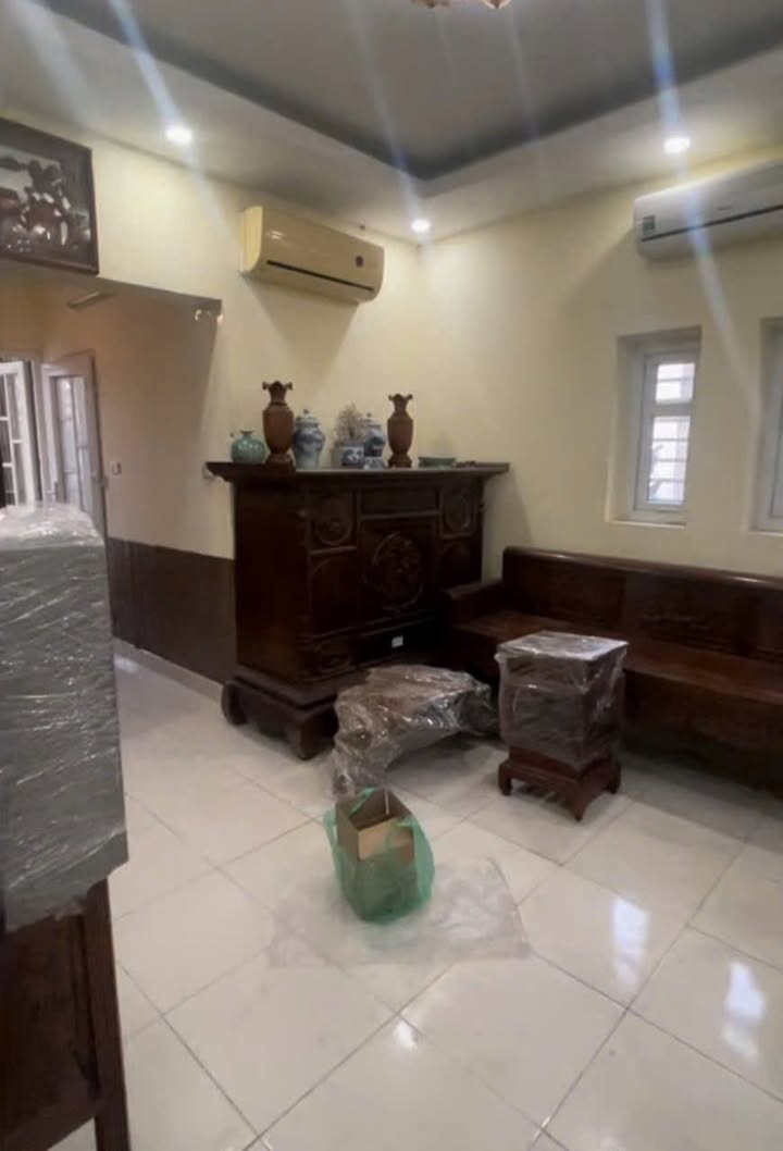 Căn hộ 75m² Nghĩa Tân giá chỉ 9 triệu - Nội thất đầy đủ, vào ở ngay!