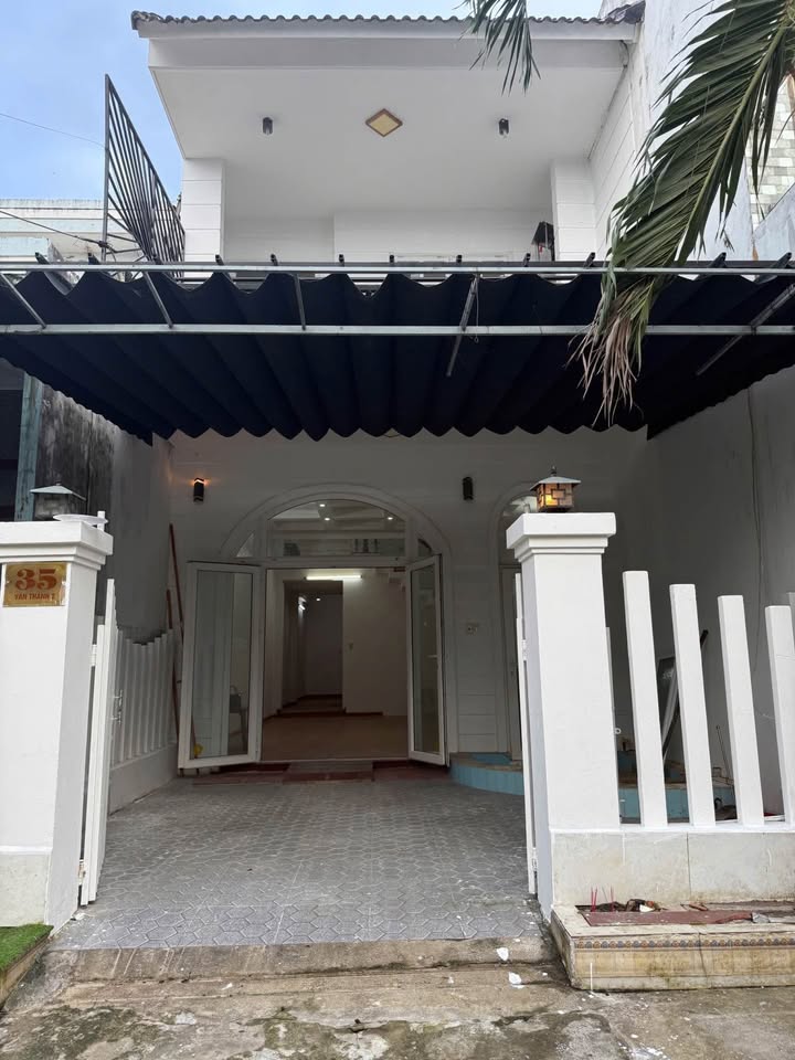 Nhà mặt tiền 2 tầng 105m² tại Đà Nẵng giá 4,45 tỷ - Chính chủ bán gấp!