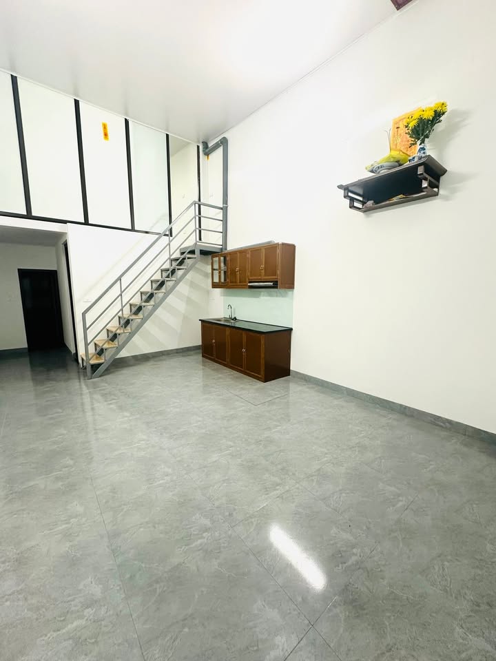 Nhà cho thuê tại Giang Xá, Hoài Đức 100m² chỉ 5.5 triệu - An ninh tốt, gần chợ!